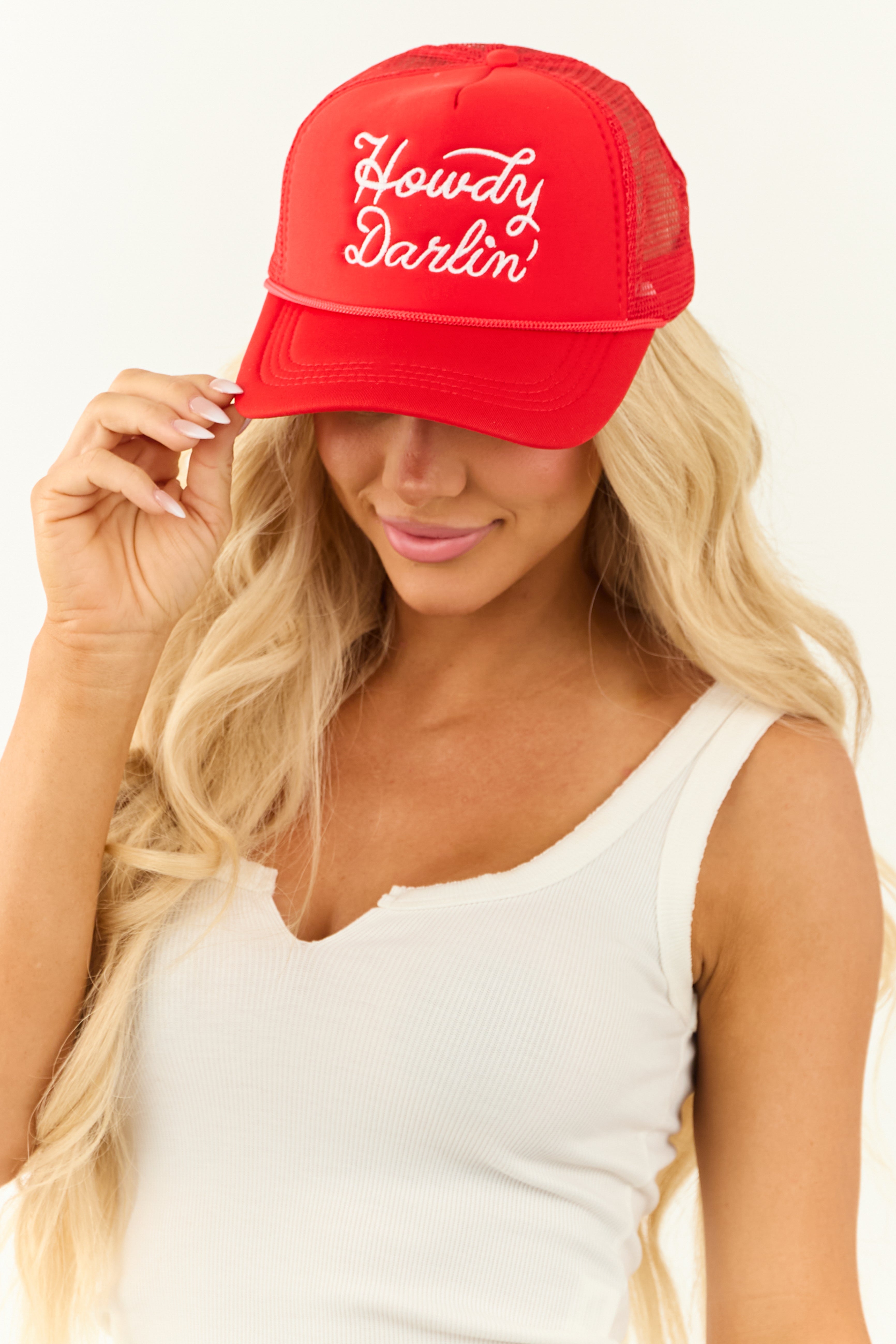 Lipstick Embroidered 'Howdy Darlin' Mesh Trucker Hat