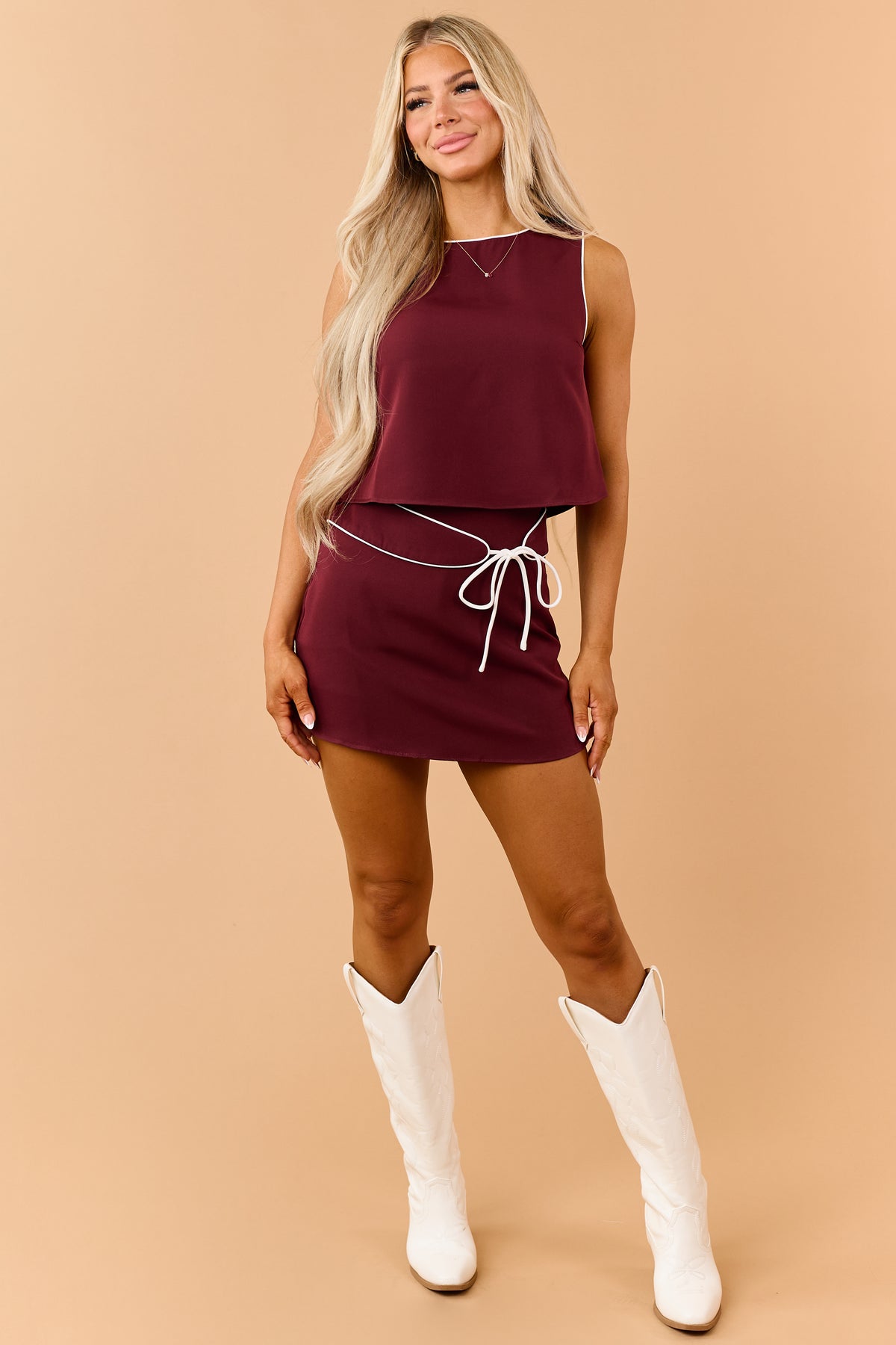 Maroon Sleeveless Contrast Trim Crop Top