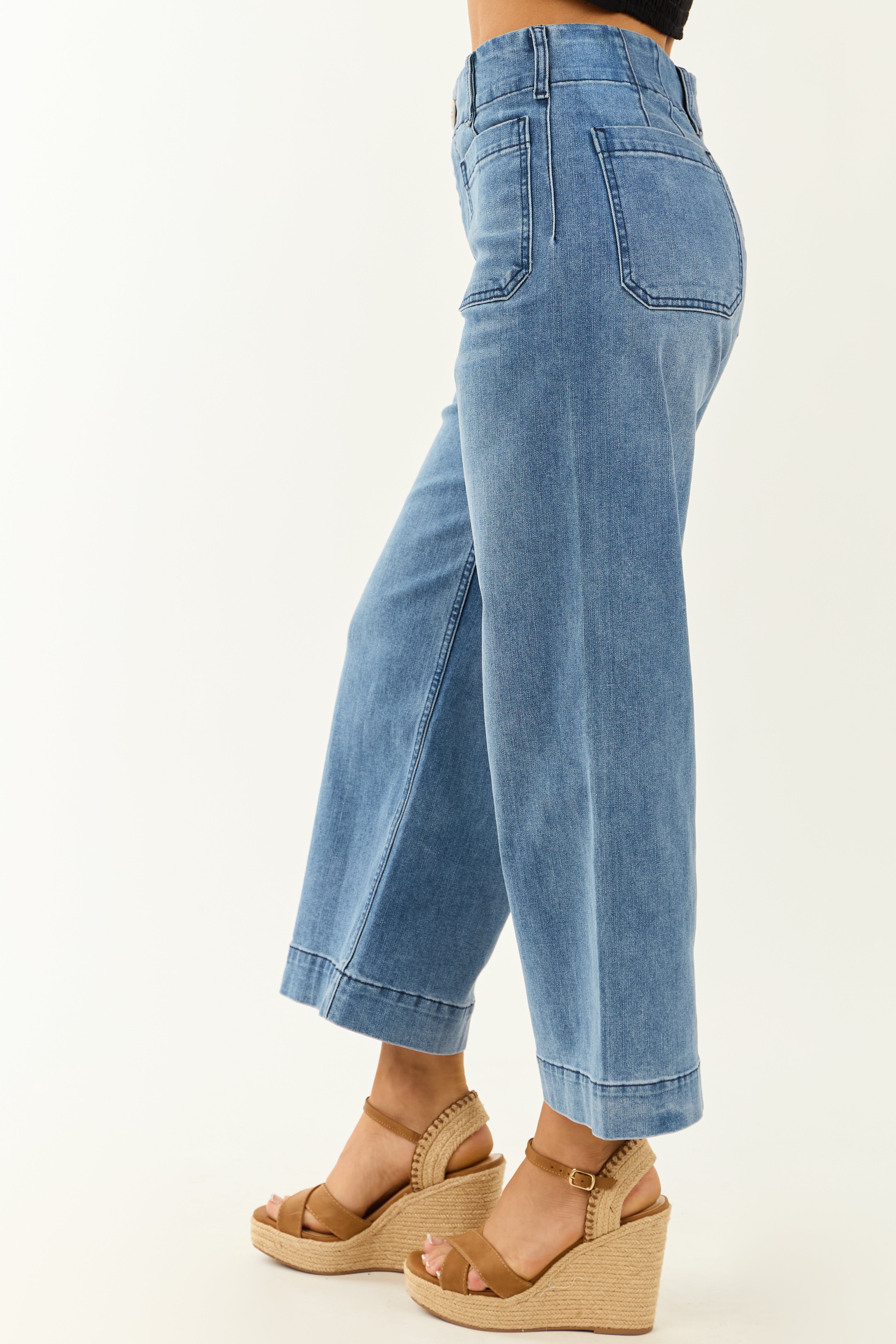 Medium Wash High Rise Ankle Length Straight Leg Jeans