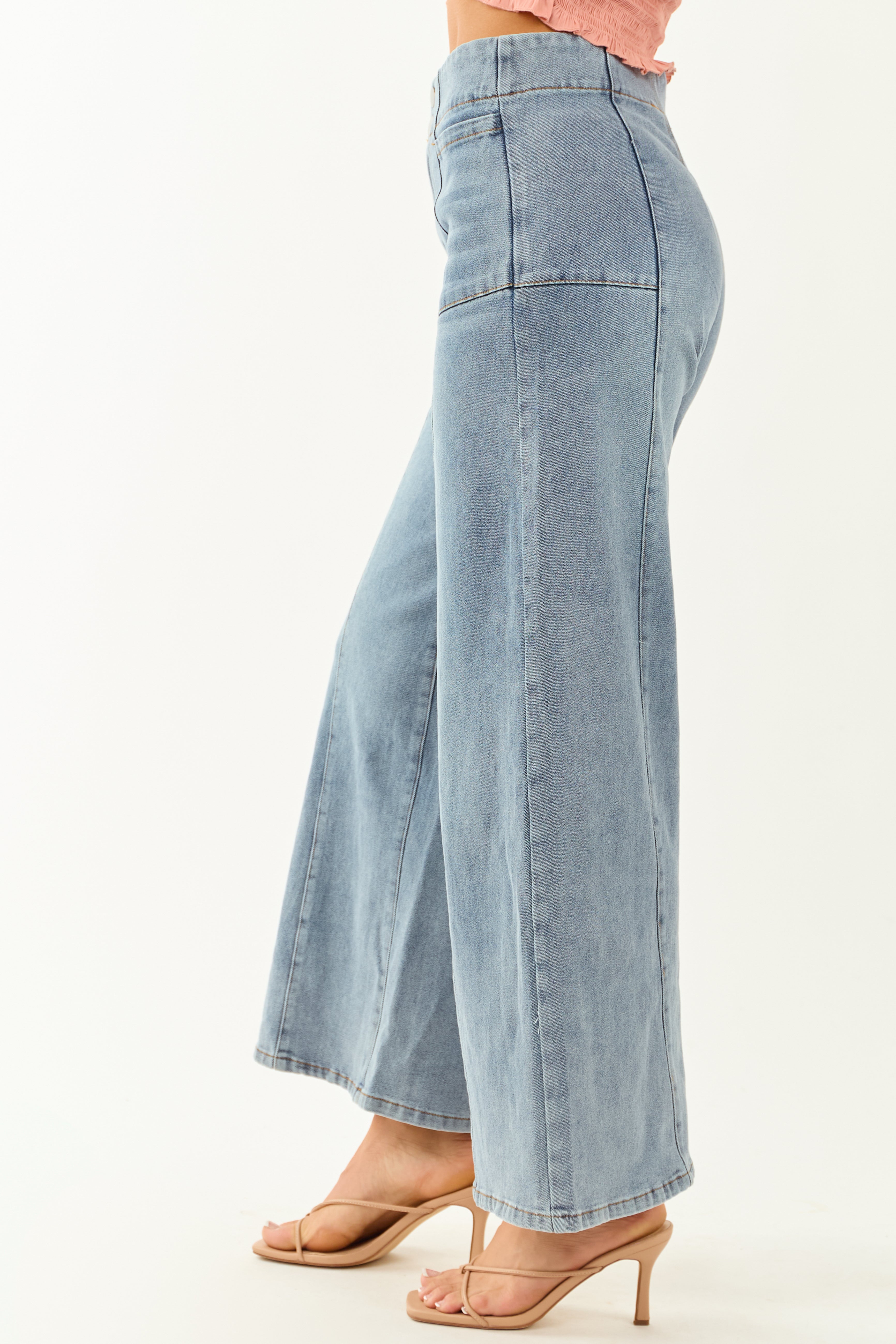 Medium Wash Super Wide Leg Semi-Stretchy Jeans | Lime Lush Boutique