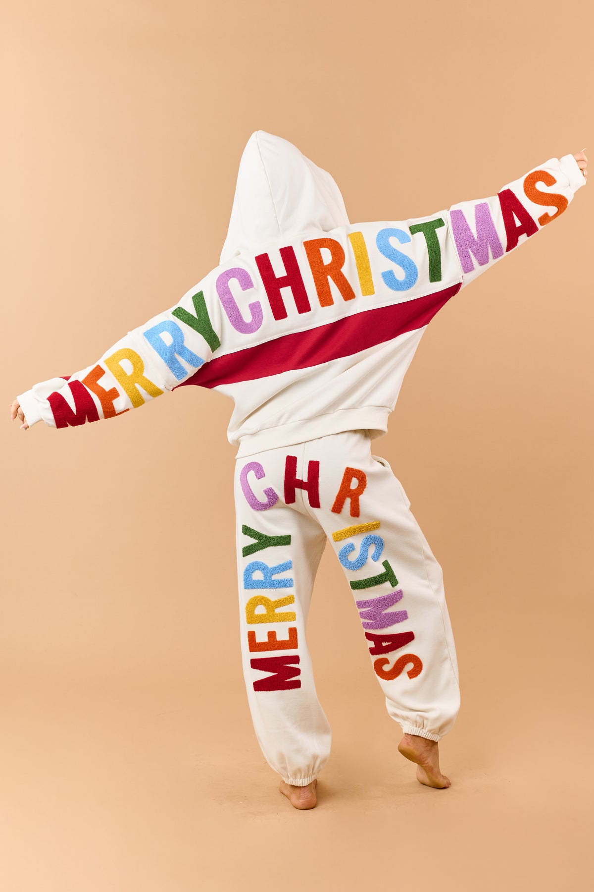 Mello Cream Christmas Lettering Jogger Sweatpants
