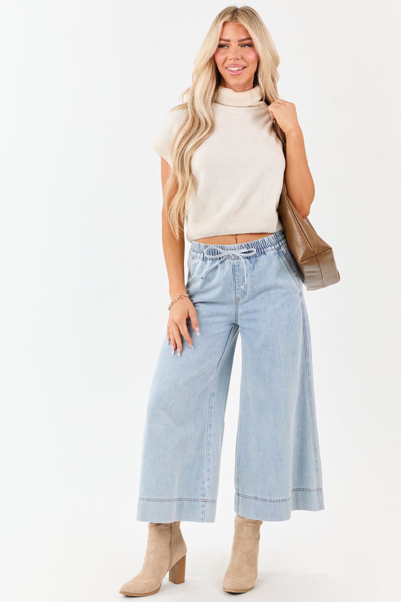 Mica Denim Light Wash Drawstring Wide Capri Jeans