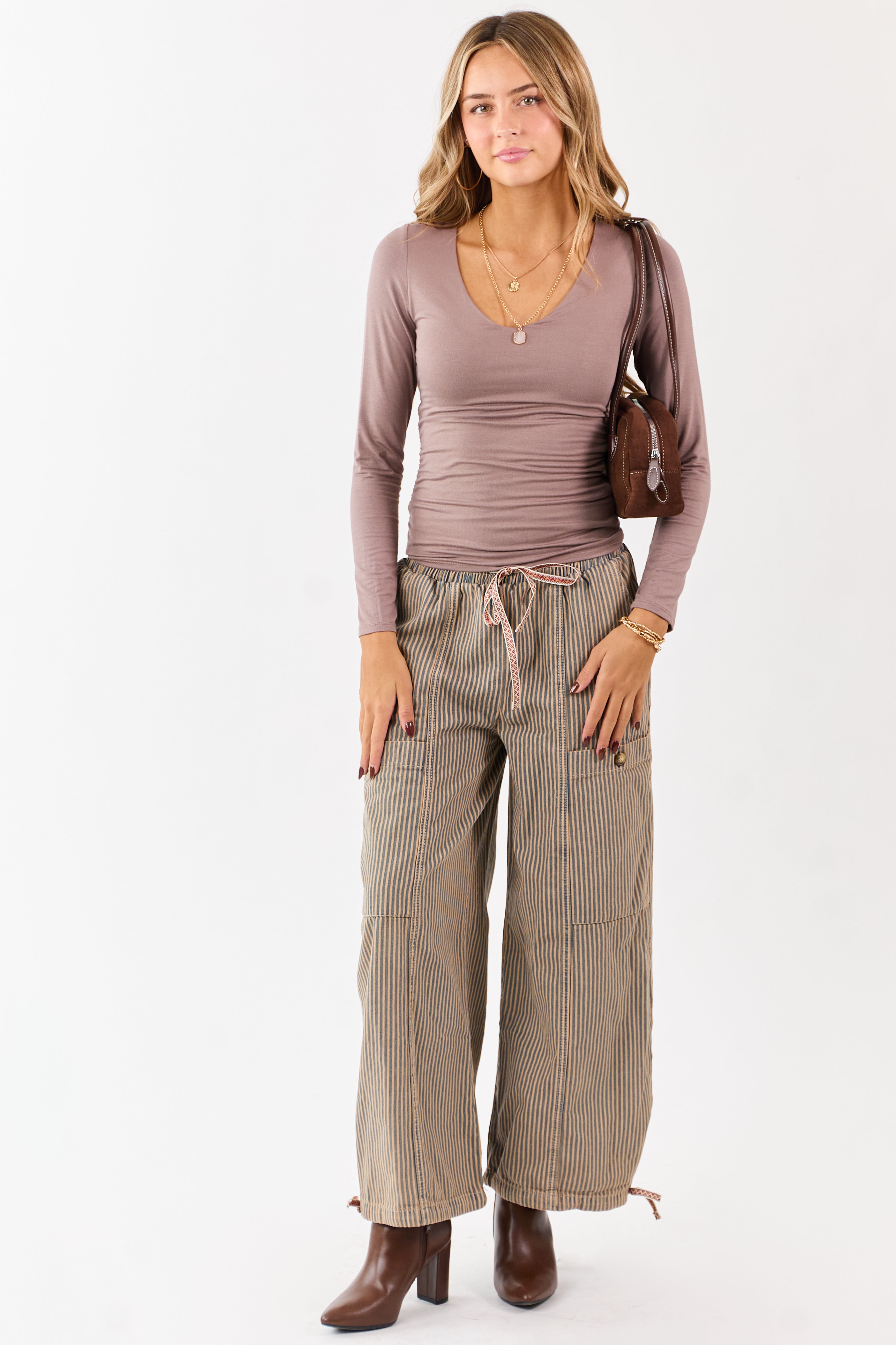 Mocha V-Neck Ruched Side Double Layer Fitted Top