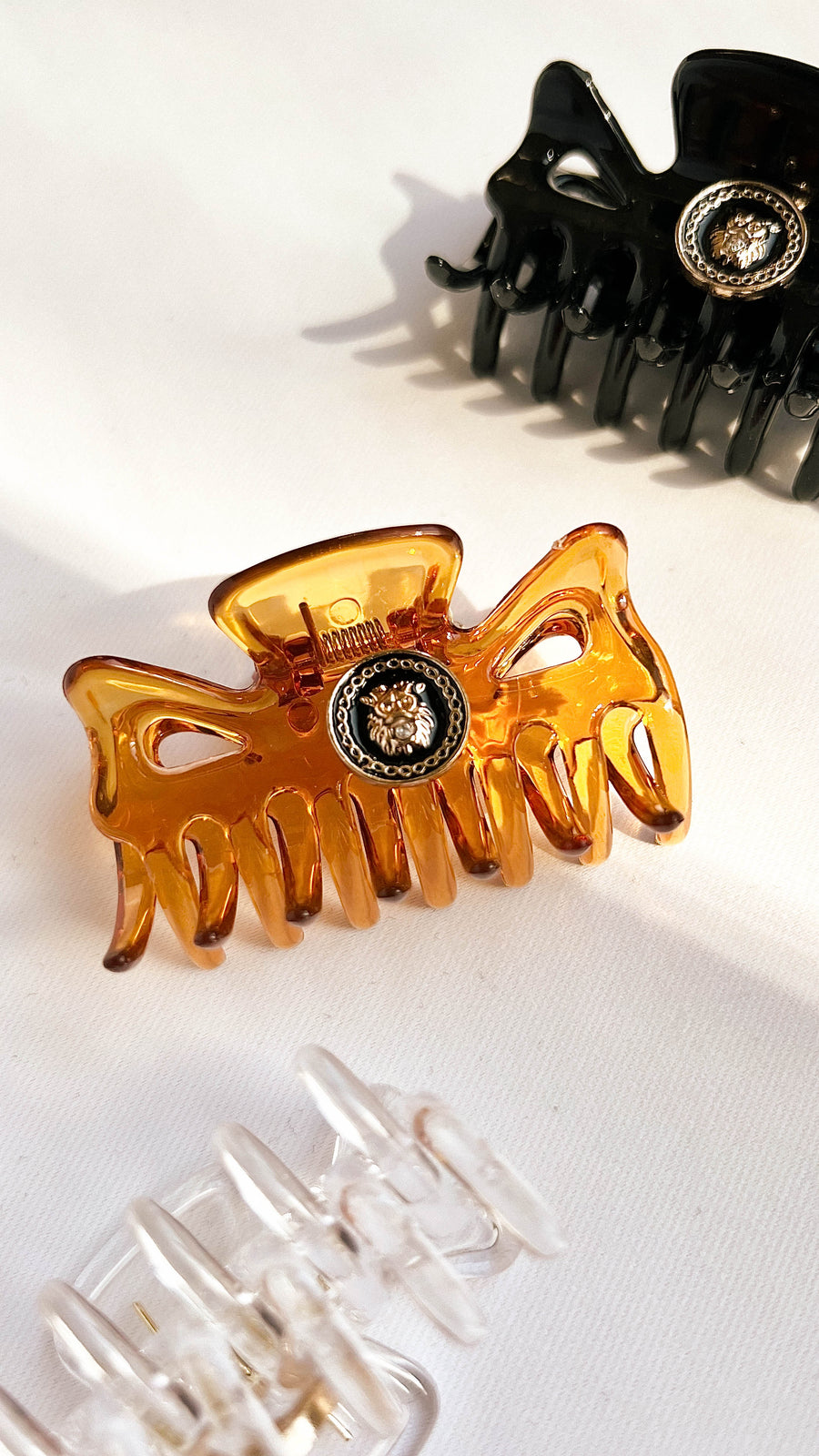 Multicolor Gold Medalion Hair Claw Clips