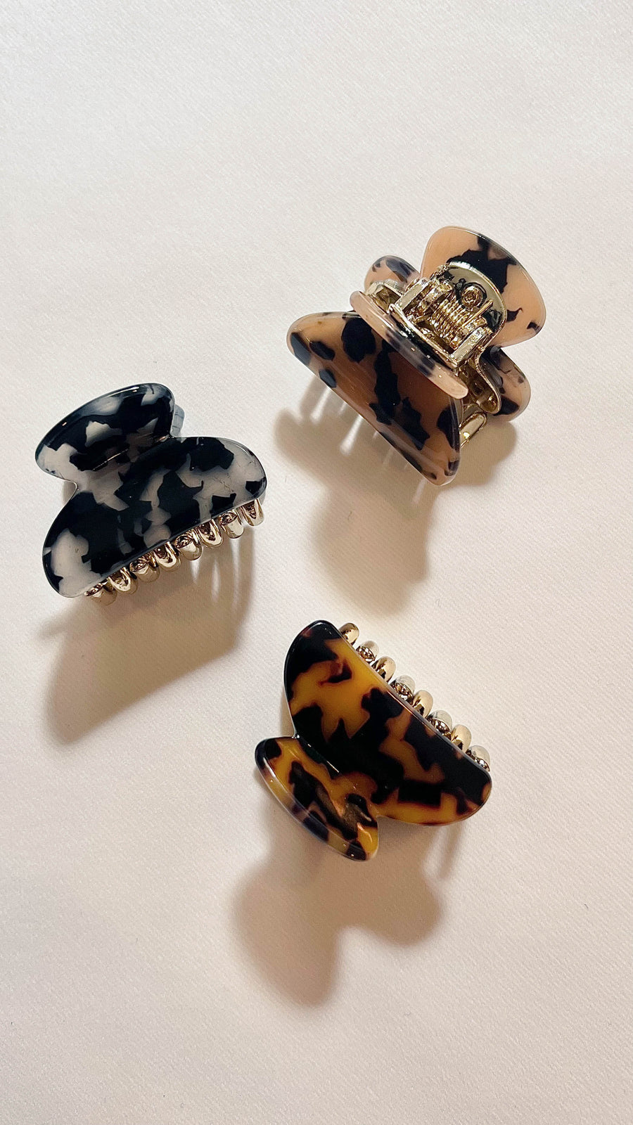 Multicolor Tortoise Shell Pack of Three Claw Clips