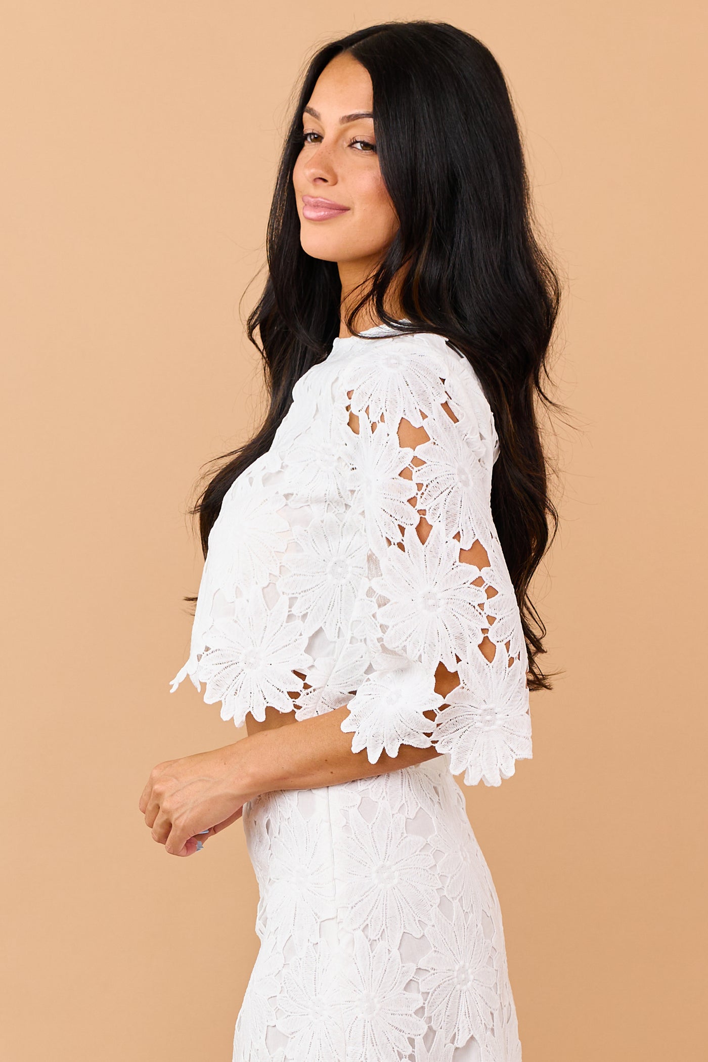Off White Floral Lace Scalloped Hem Half Sleeve Top