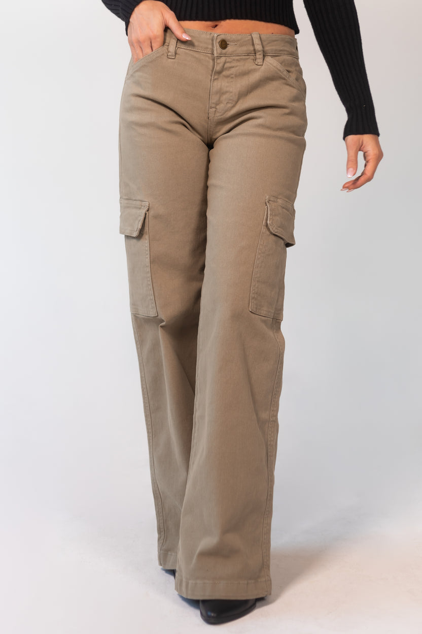 Mid Waist Cargo Jeans
