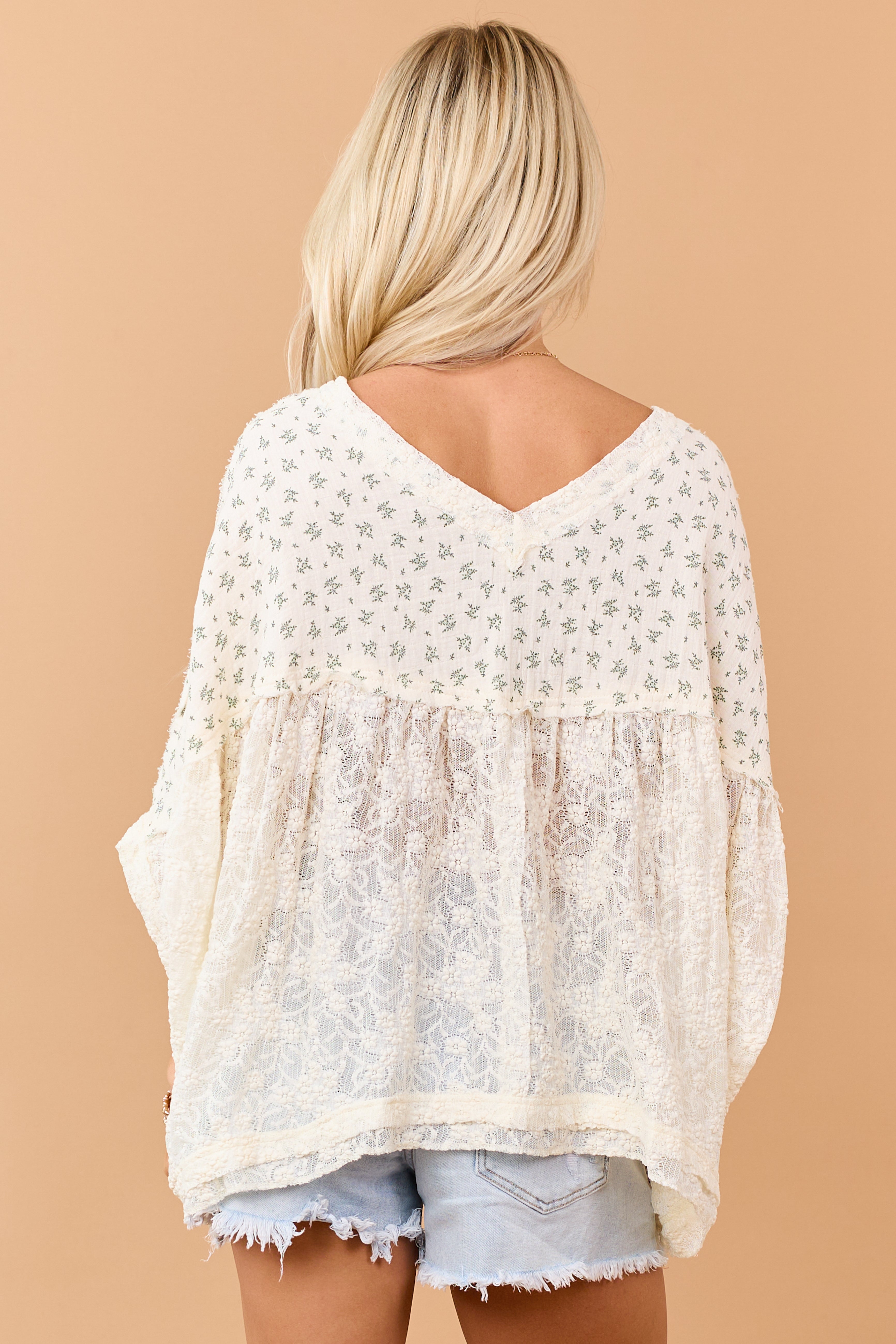 POL Cream Floral Print and Lace Relaxed Top