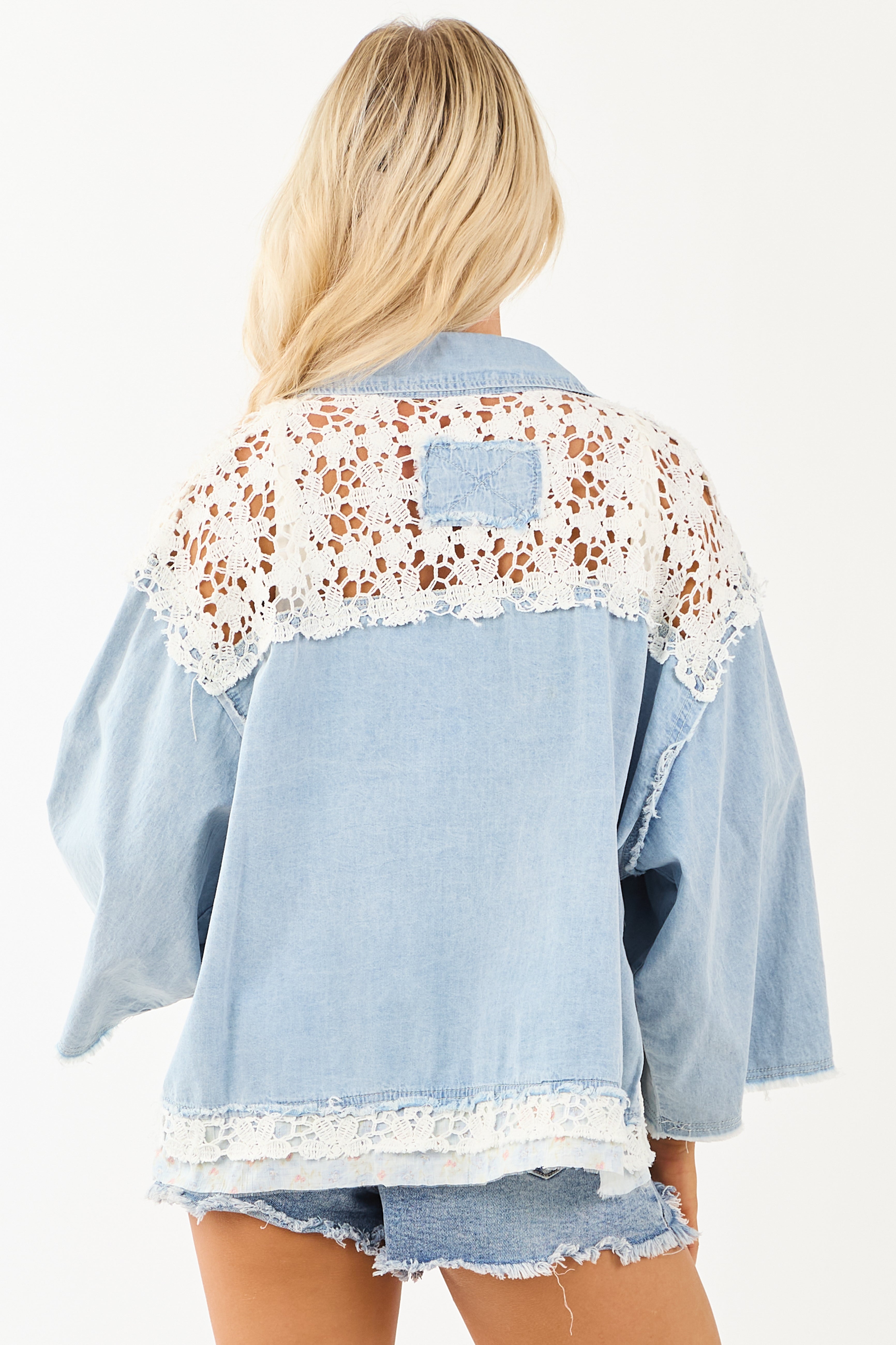 28.しめ縄 POL Light Wash Chambray Patchwork Button Up Shacket | Lime Lush