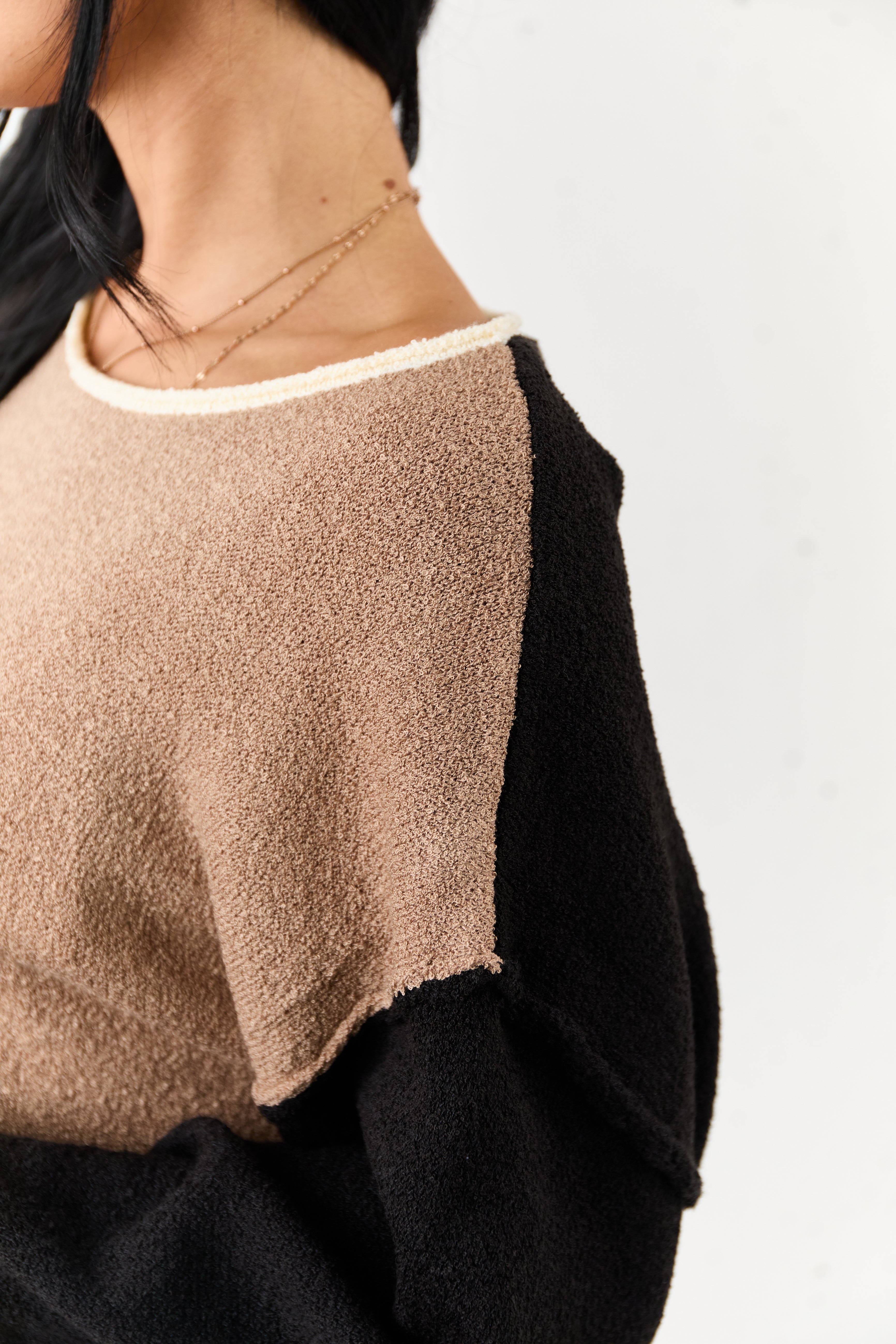 Peanut Colorblock Rolled Seam Textured Sweater