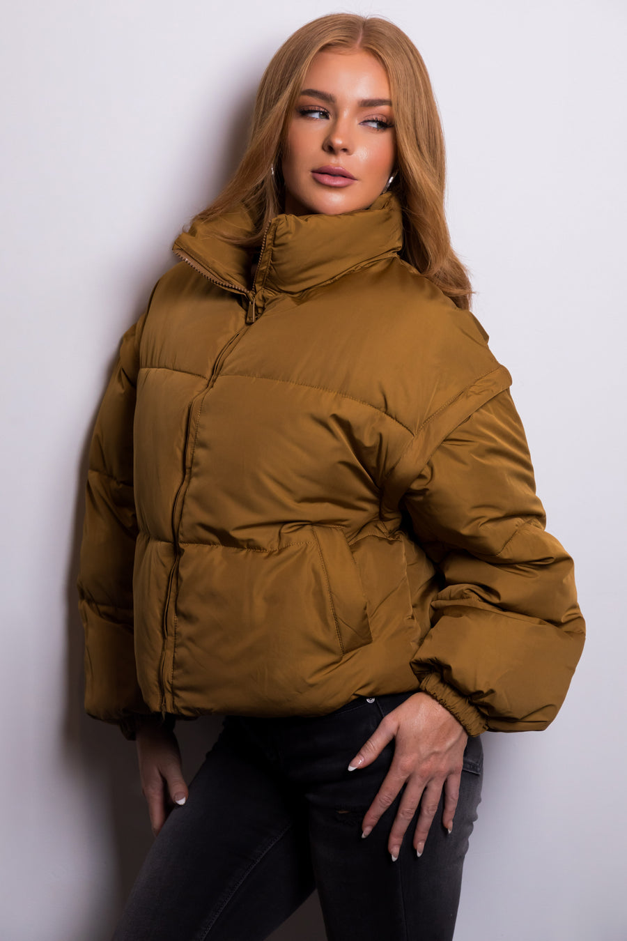Peanut Puffer Jacket with Detachable Sleeves