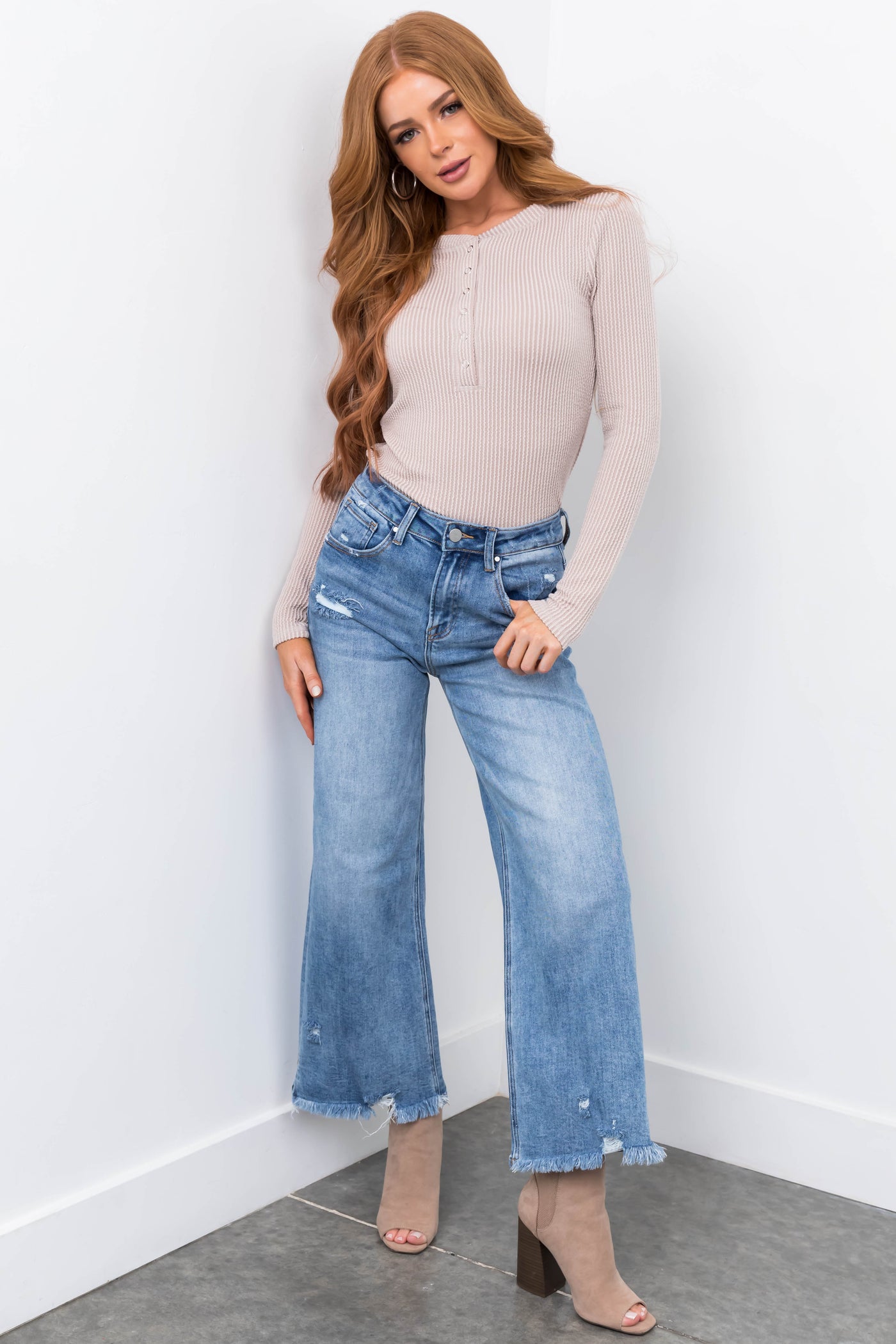 Risen Ankle Wide Leg Jeans with Side Slit