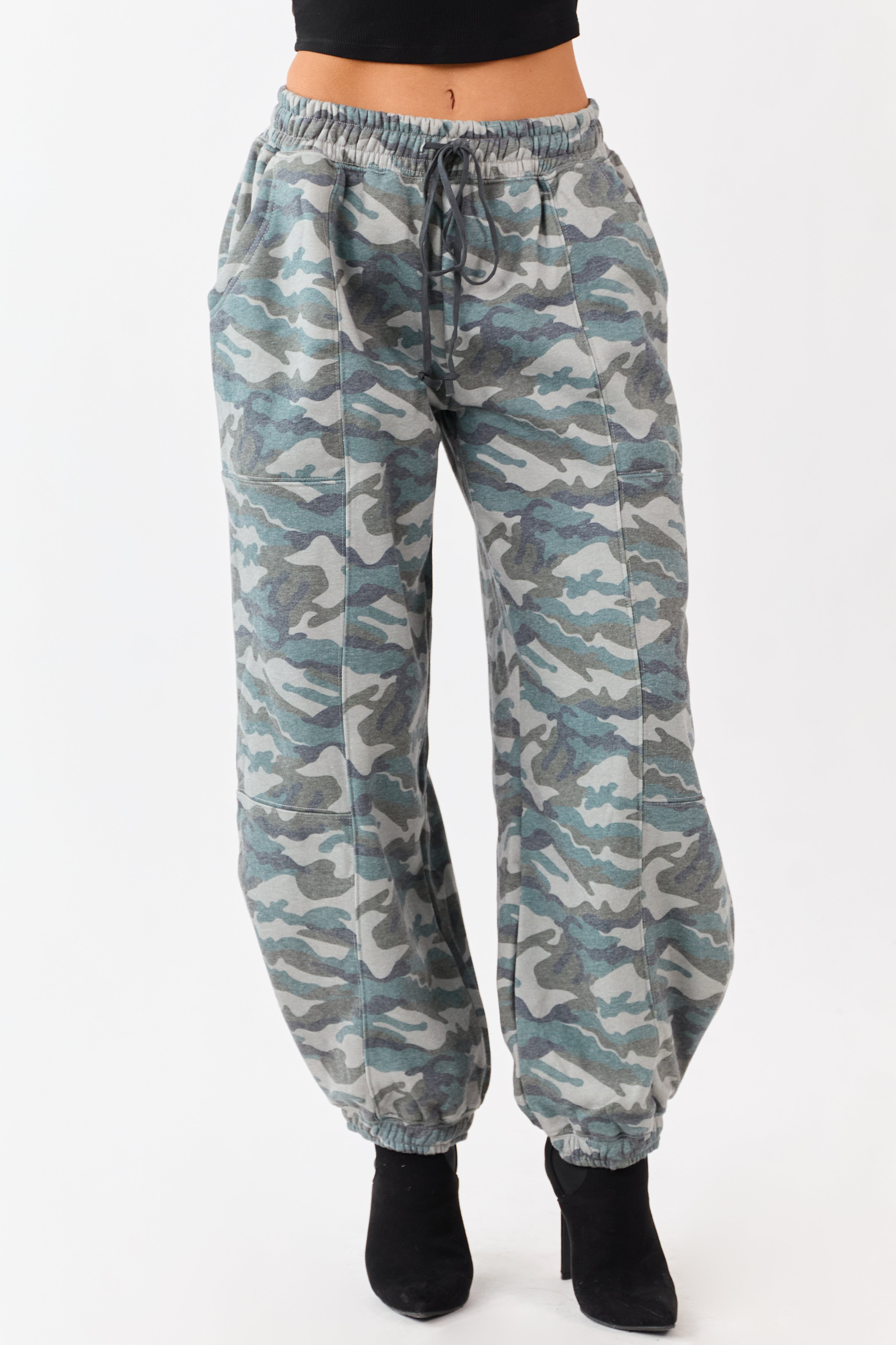 Sage Camo Print Barrel Drawstring Jogger Sweatpants