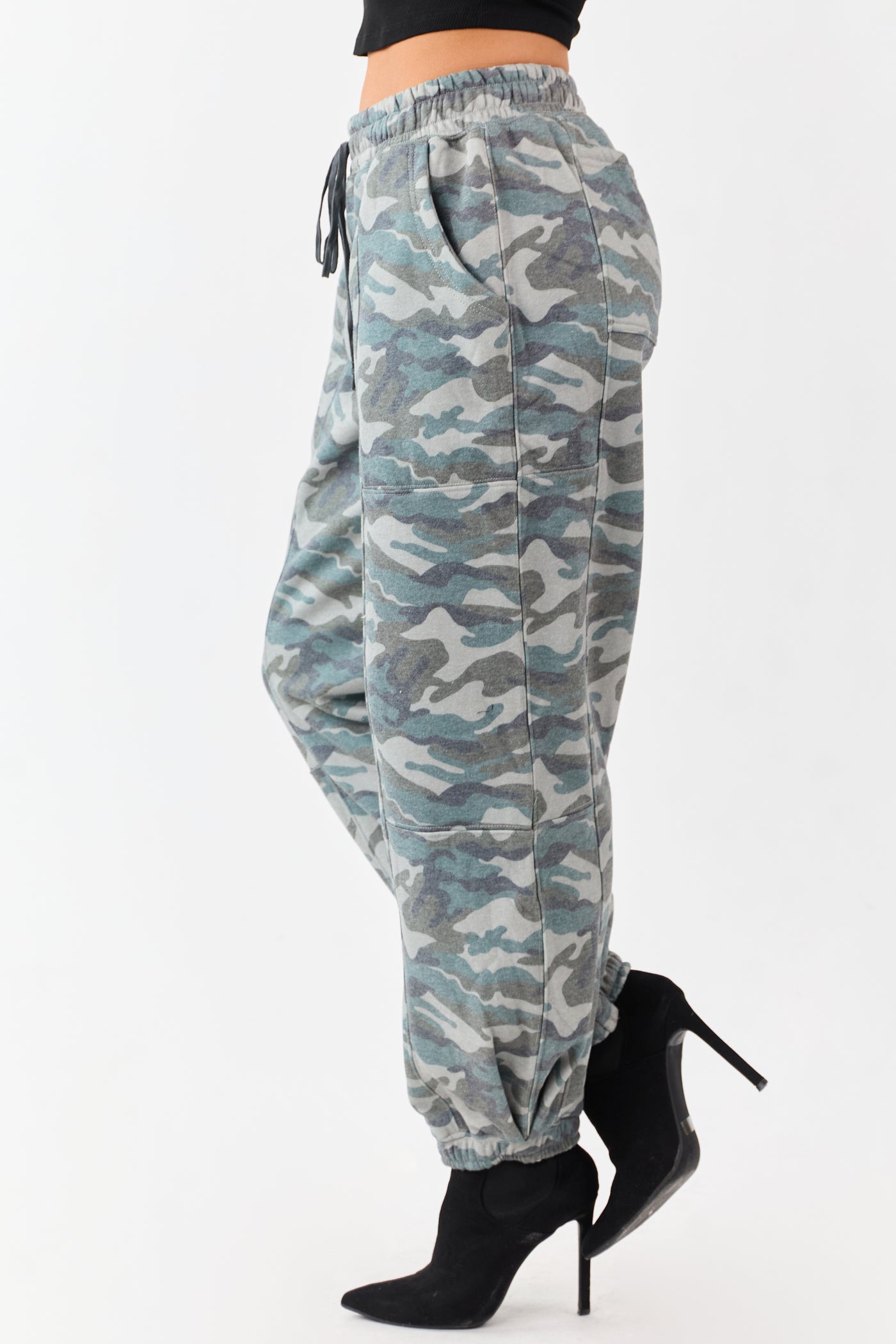 Sage Camo Print Barrel Drawstring Jogger Sweatpants