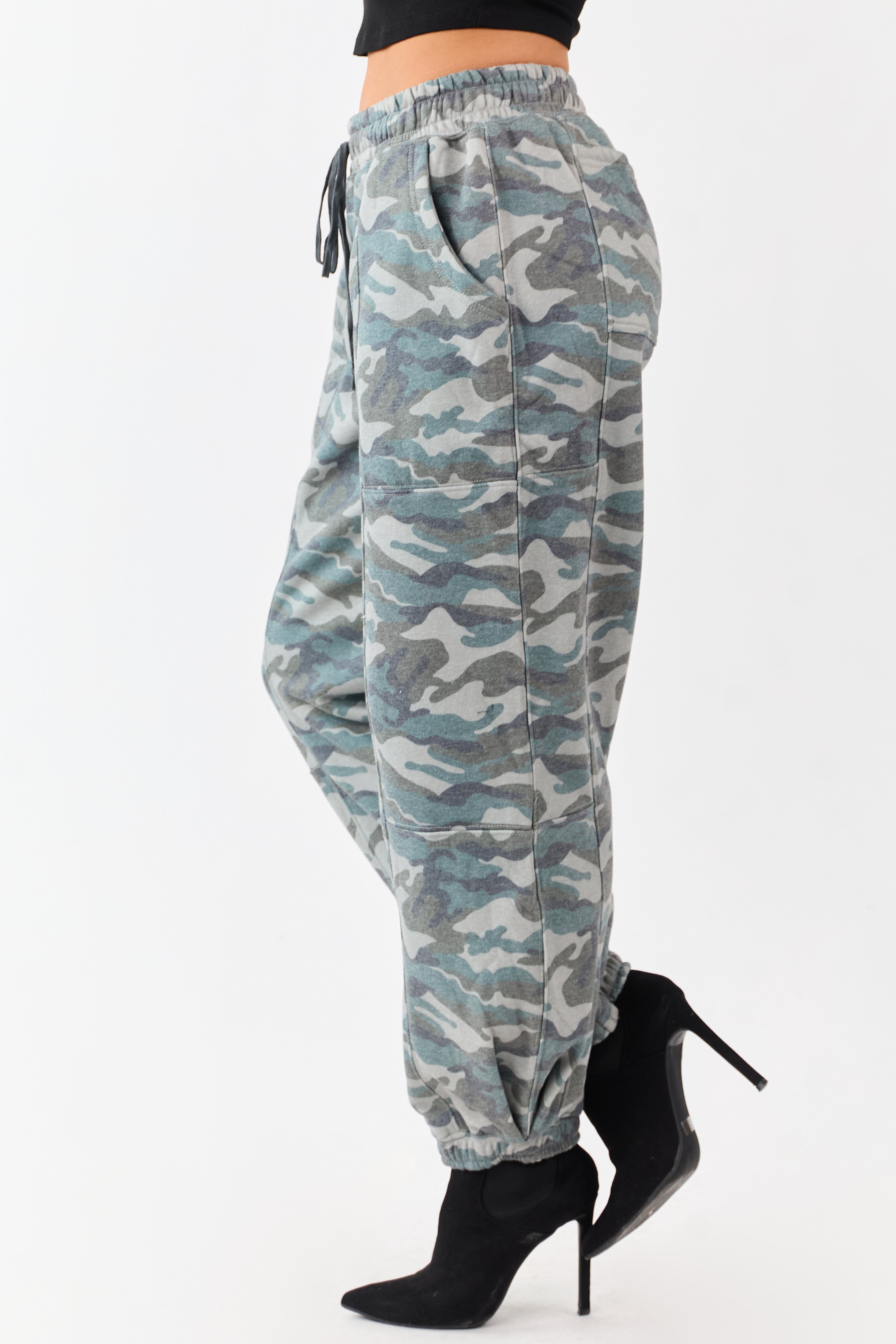 Sage Camo Print Barrel Drawstring Jogger Sweatpants