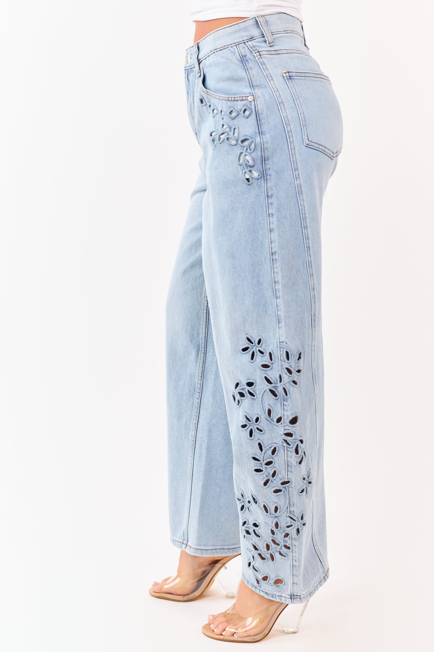 Saige Light Embroidered Tummy Control Barrel Jeans