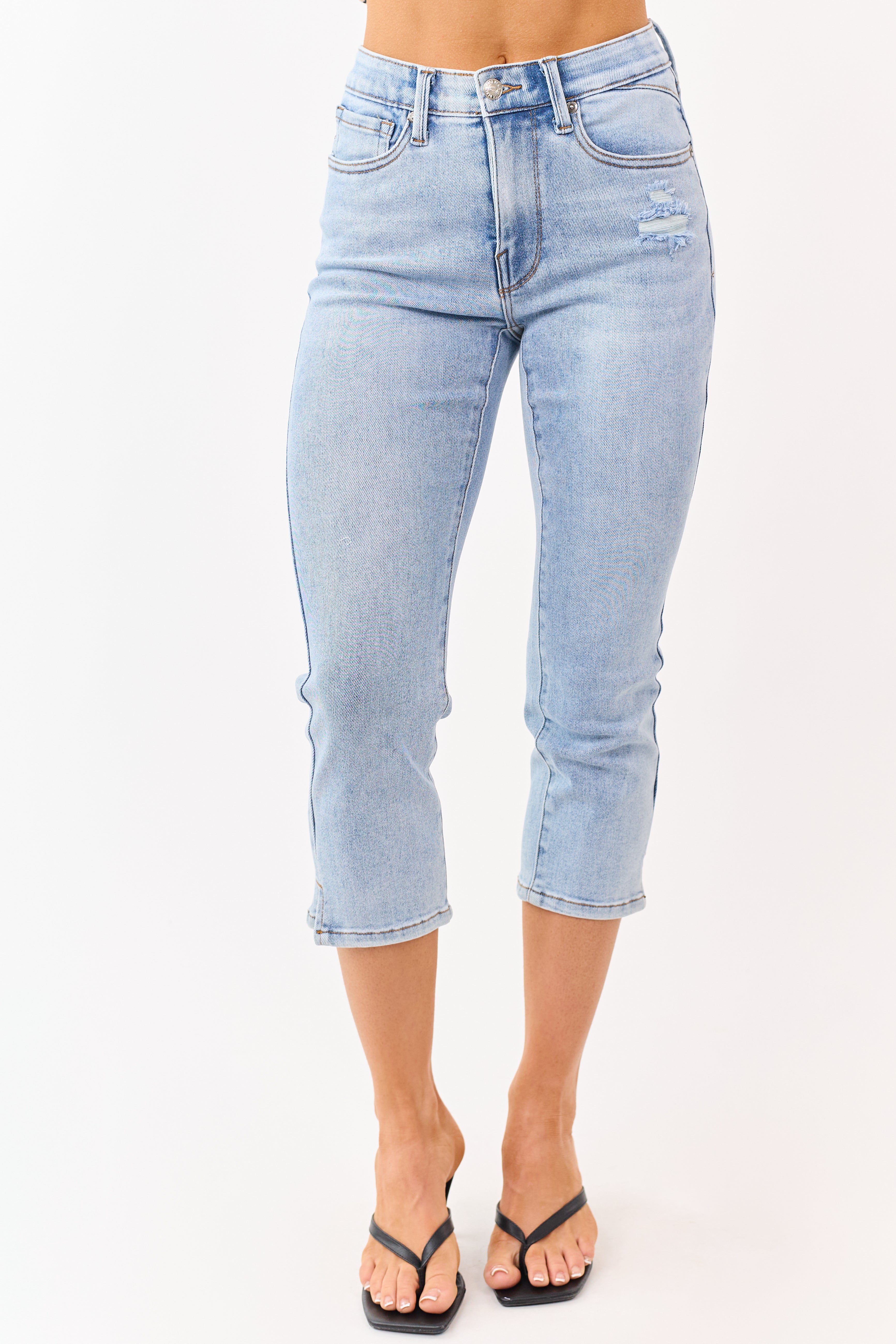 Saige Light Wash Tummy Control Stretchy Capri Jeans