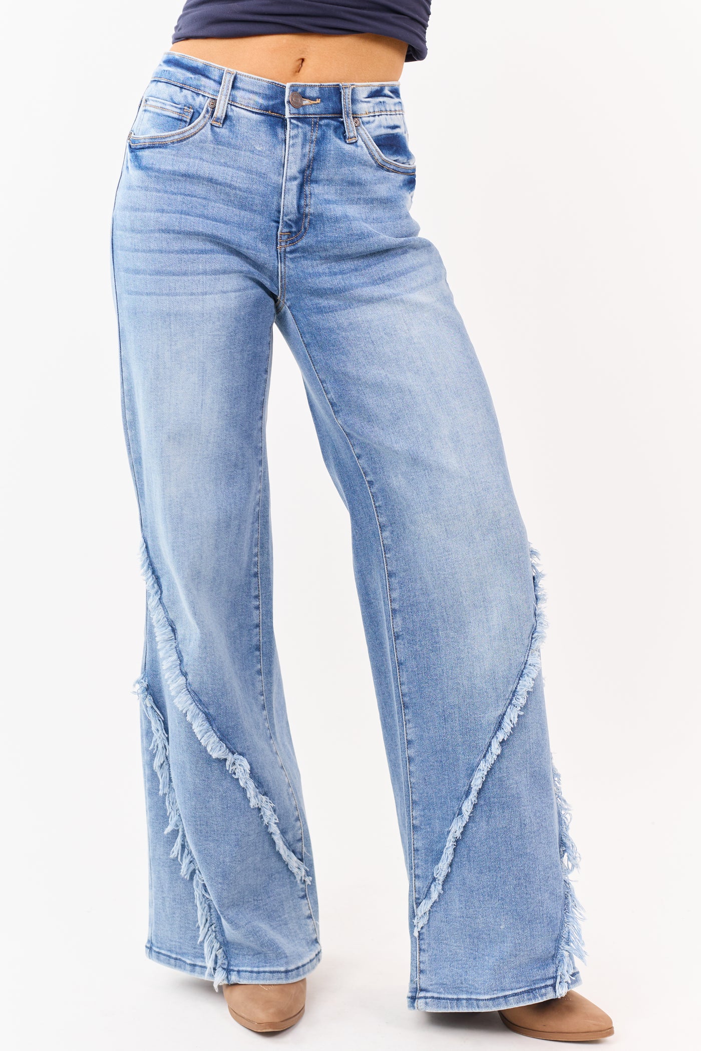 Saige Medium Tummy Control Stretchy Wide Frayed Jeans