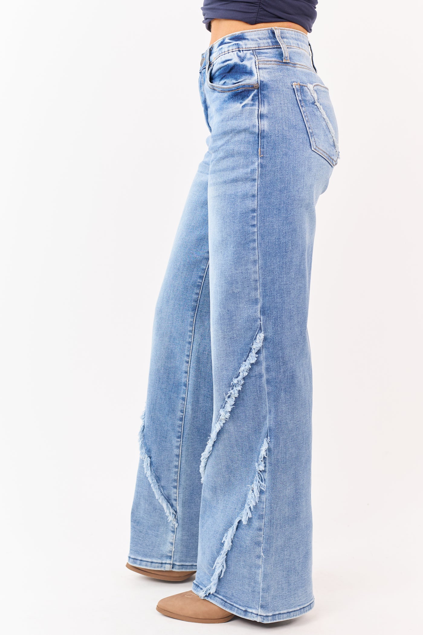 Saige Medium Tummy Control Stretchy Wide Frayed Jeans