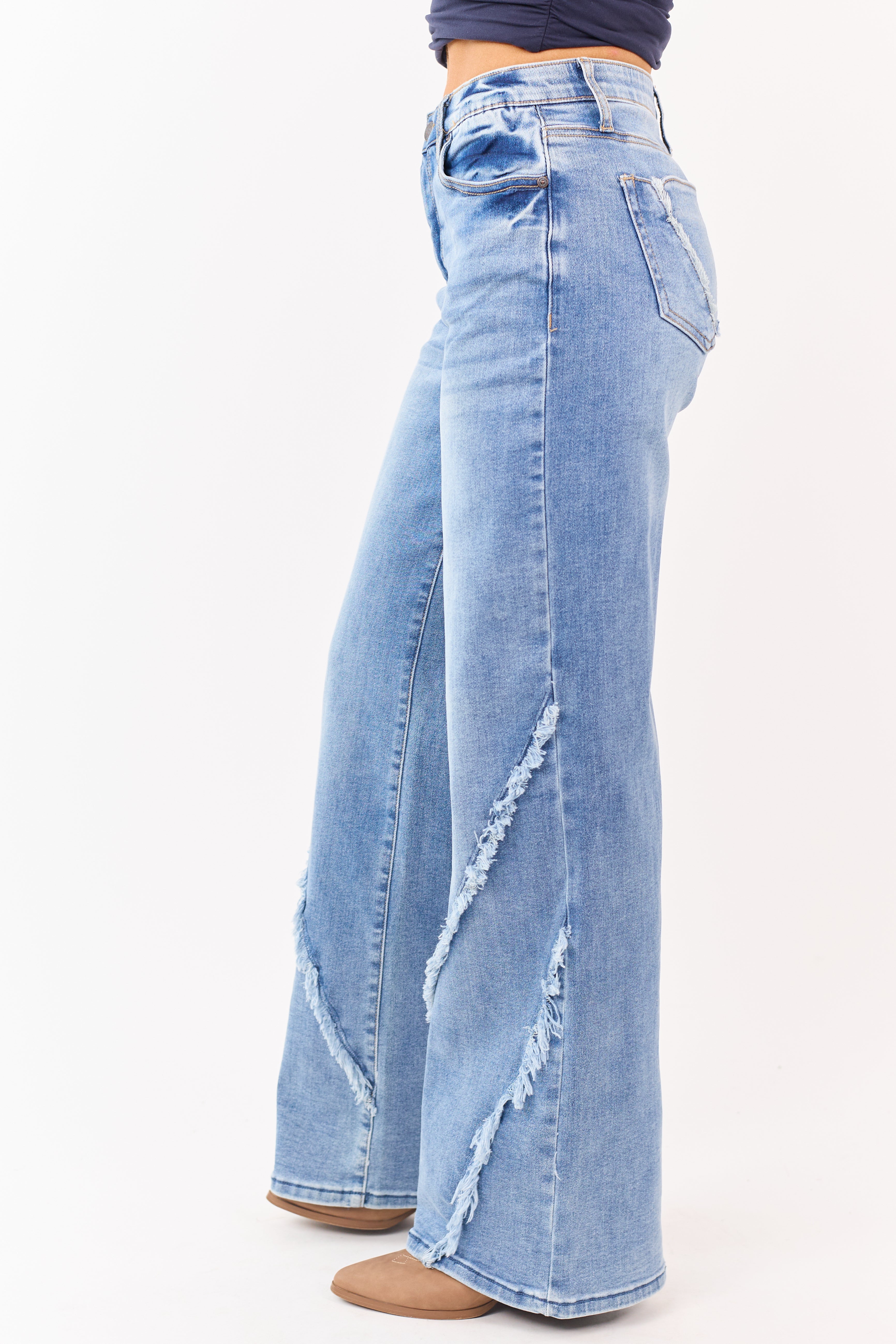 Saige Medium Tummy Control Stretchy Wide Frayed Jeans