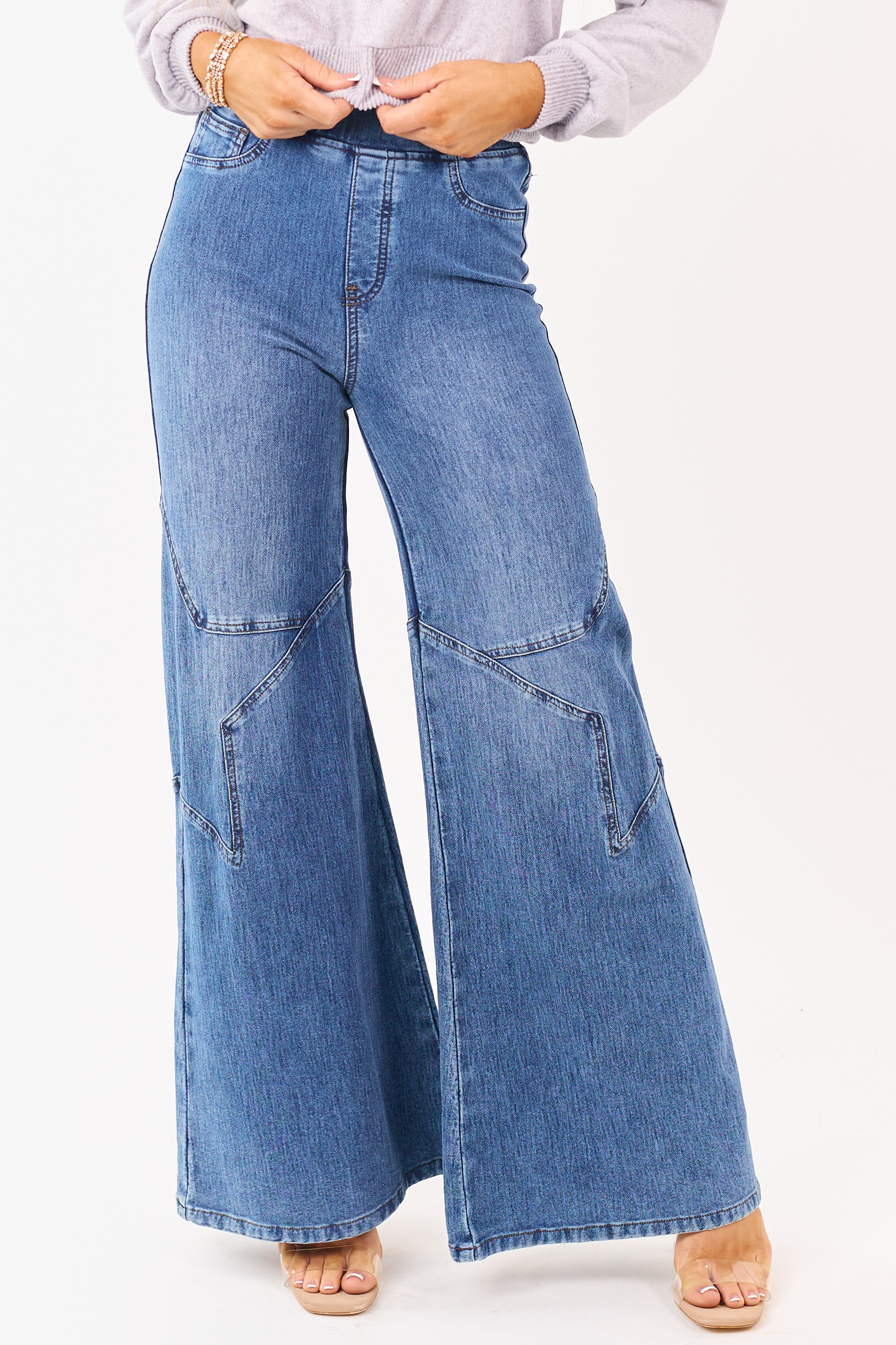 Saige Medium Wash Star Stretchy Wide Pull On Jeans | Lime Lush