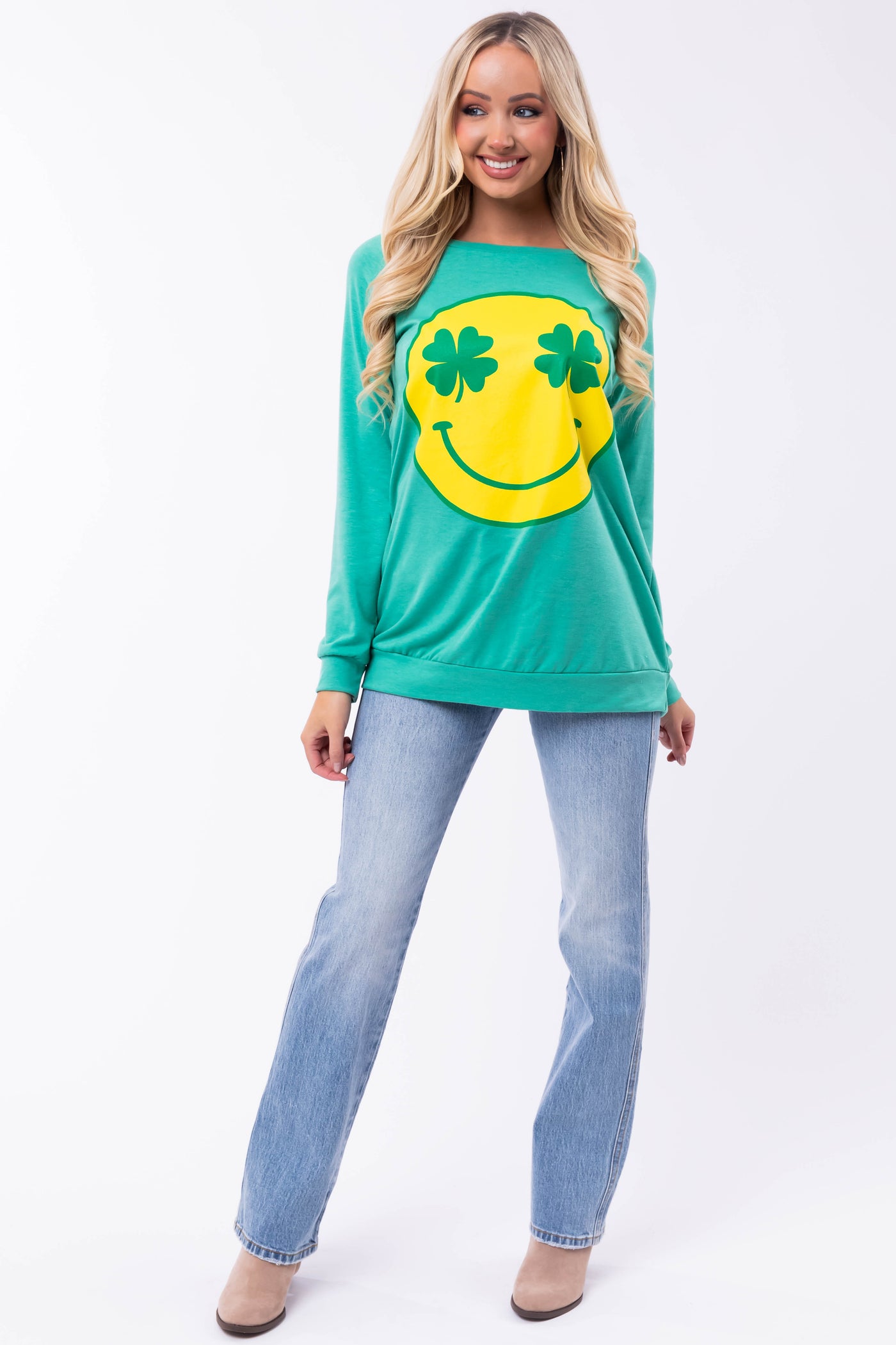 Seafoam Clover Smiley Graphic Pullover