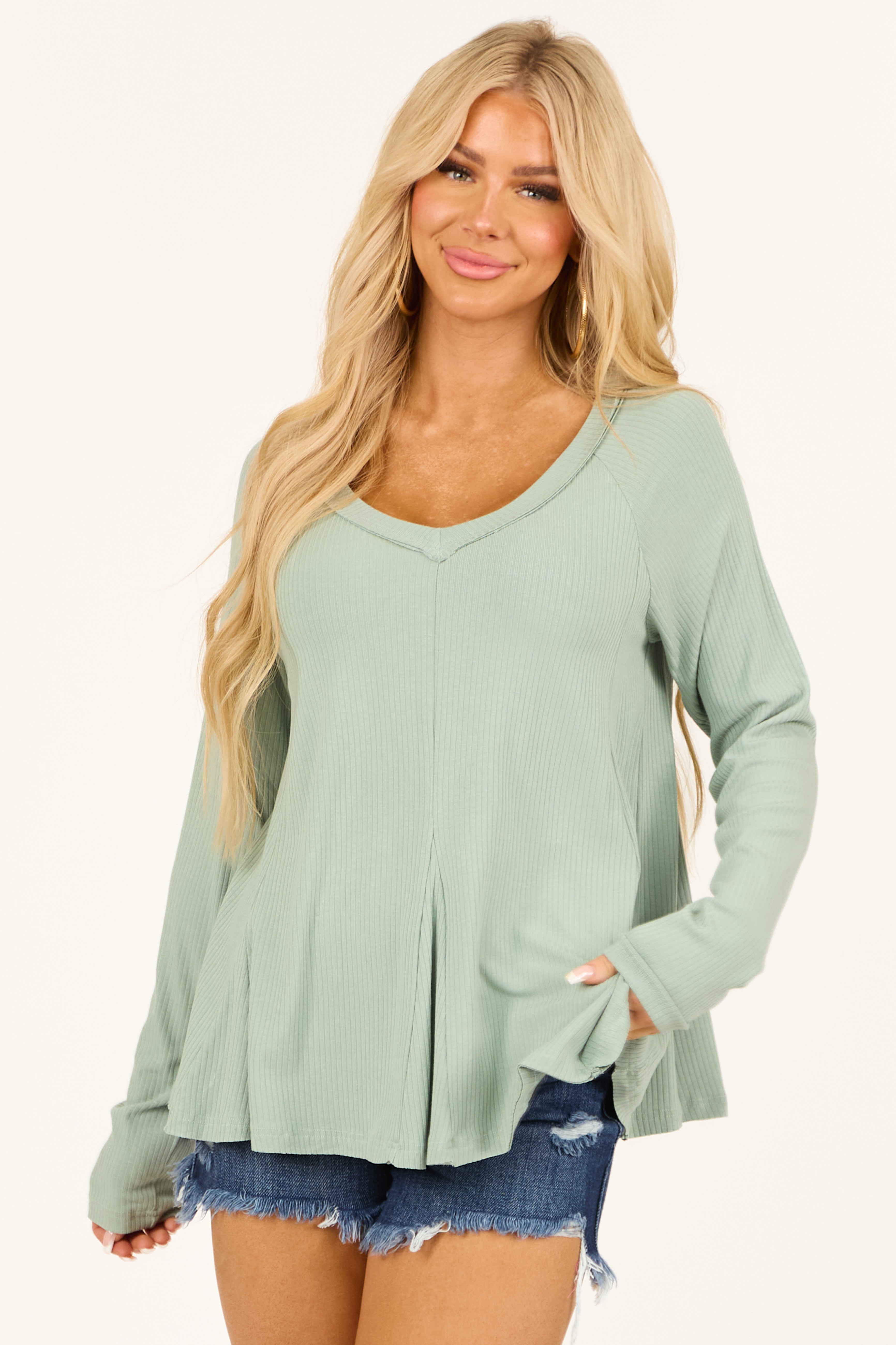 トップス Lig. hem design tops Seafoam V Neck Long Sleeve Swing Hem Knit Top | Lime Lush Boutique