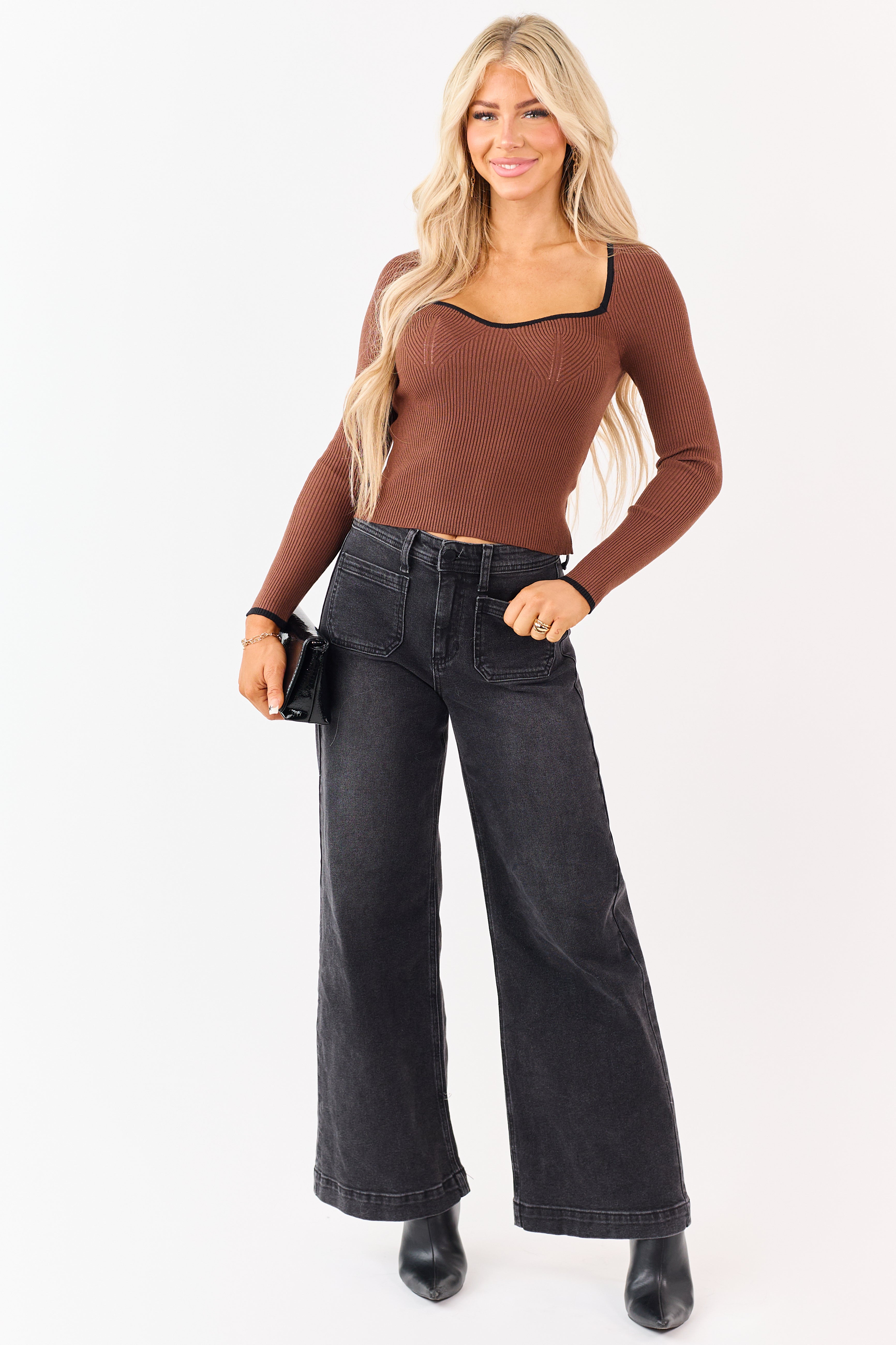 Sepia Sweetheart Neck Contrast Trim Fitted Knit Top