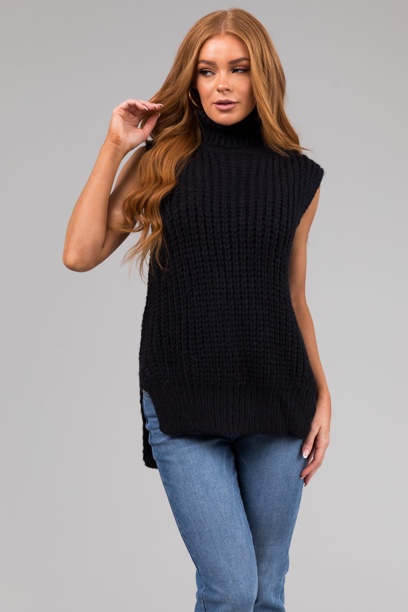 She+Sky Black Sleeveless Turtleneck Sweater Vest