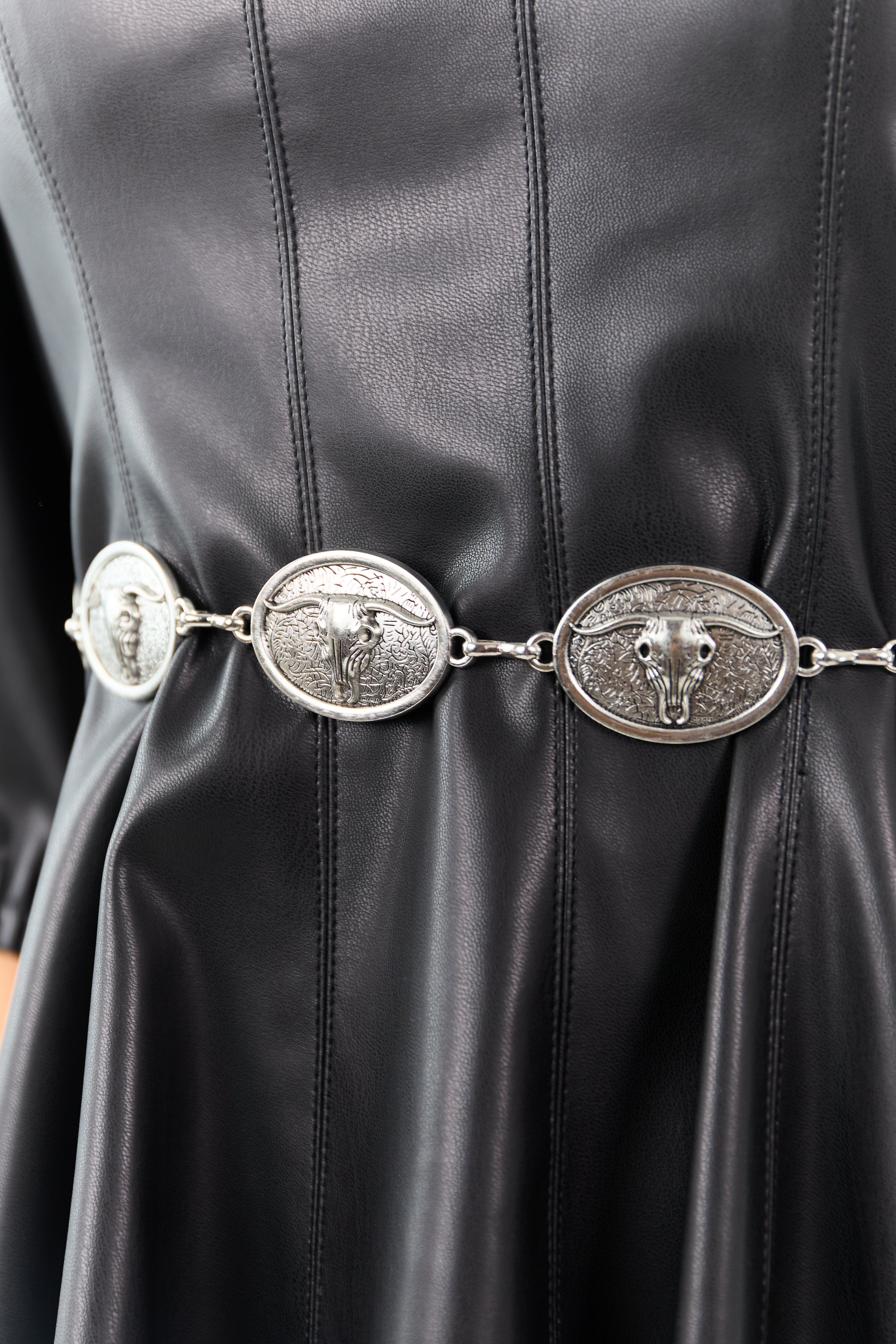 Silver Longhorn Skull Concho Disc Chain Belt
