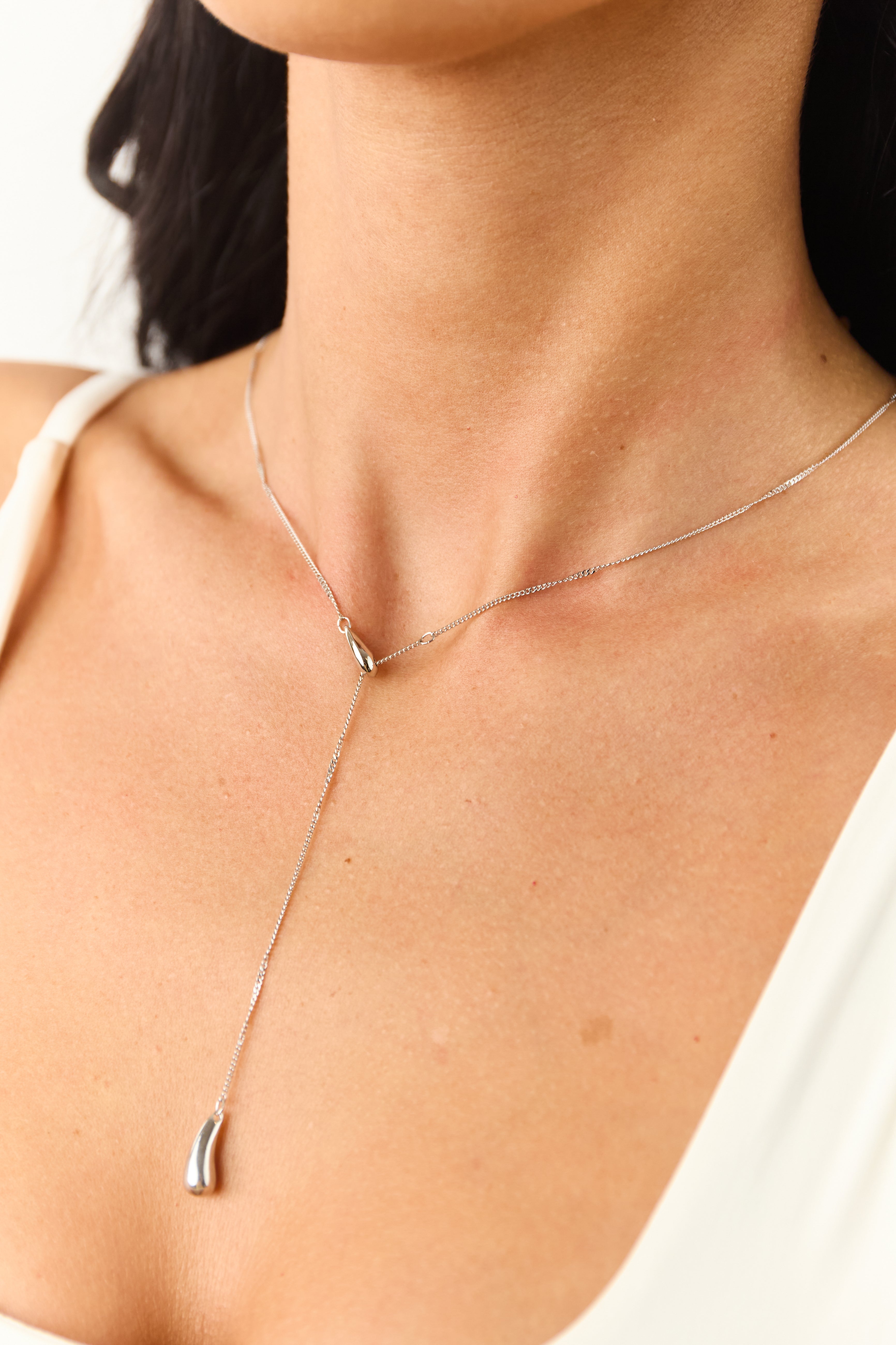 Silver Metallic Adjustable Lariat Teardrop Necklace