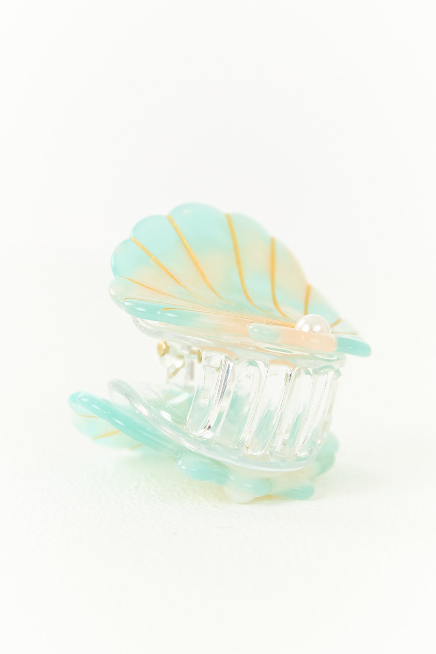 Teal Pearl Detail Seashell Claw Hair Clip