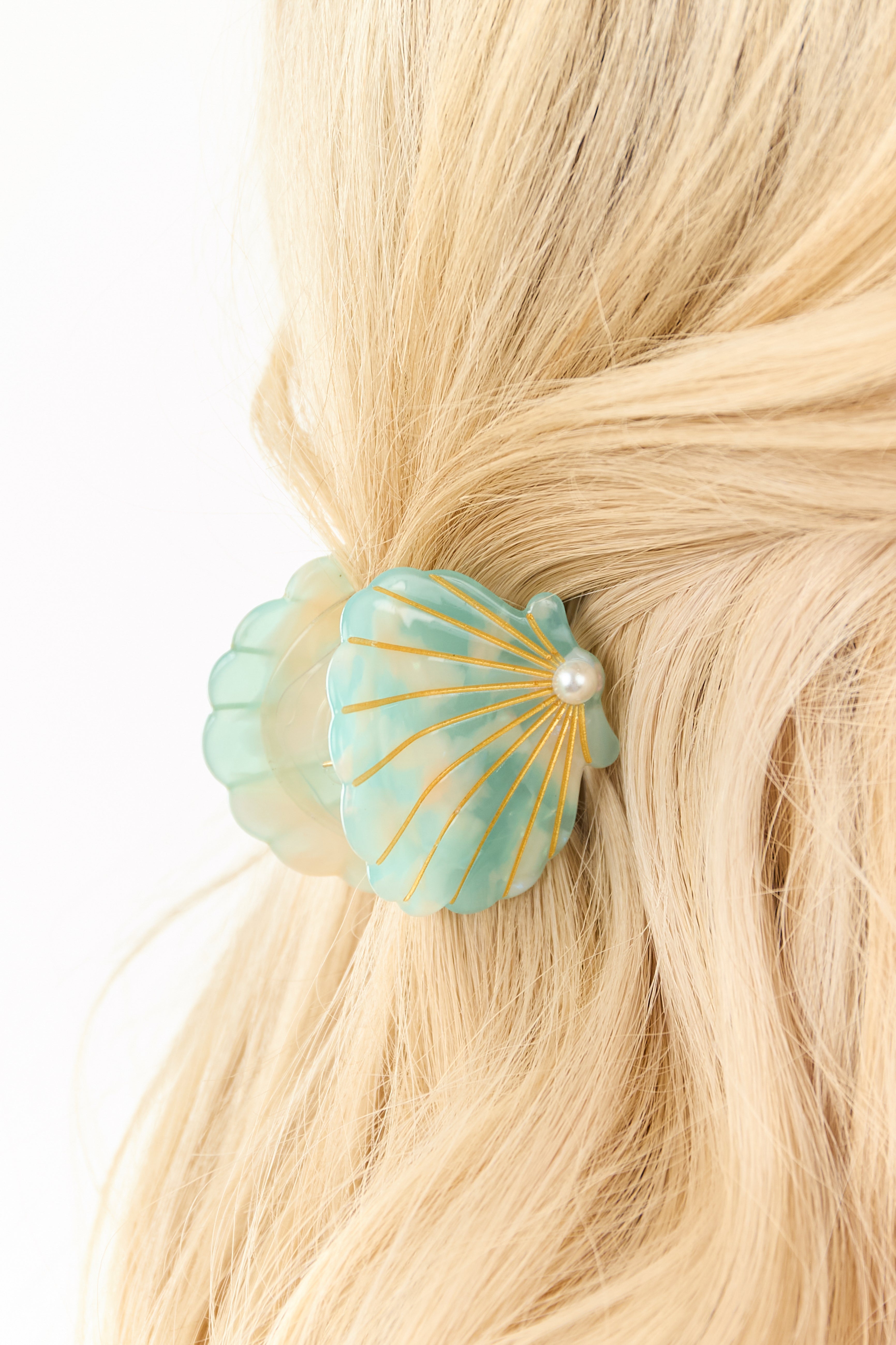 Teal Pearl Detail Seashell Claw Hair Clip
