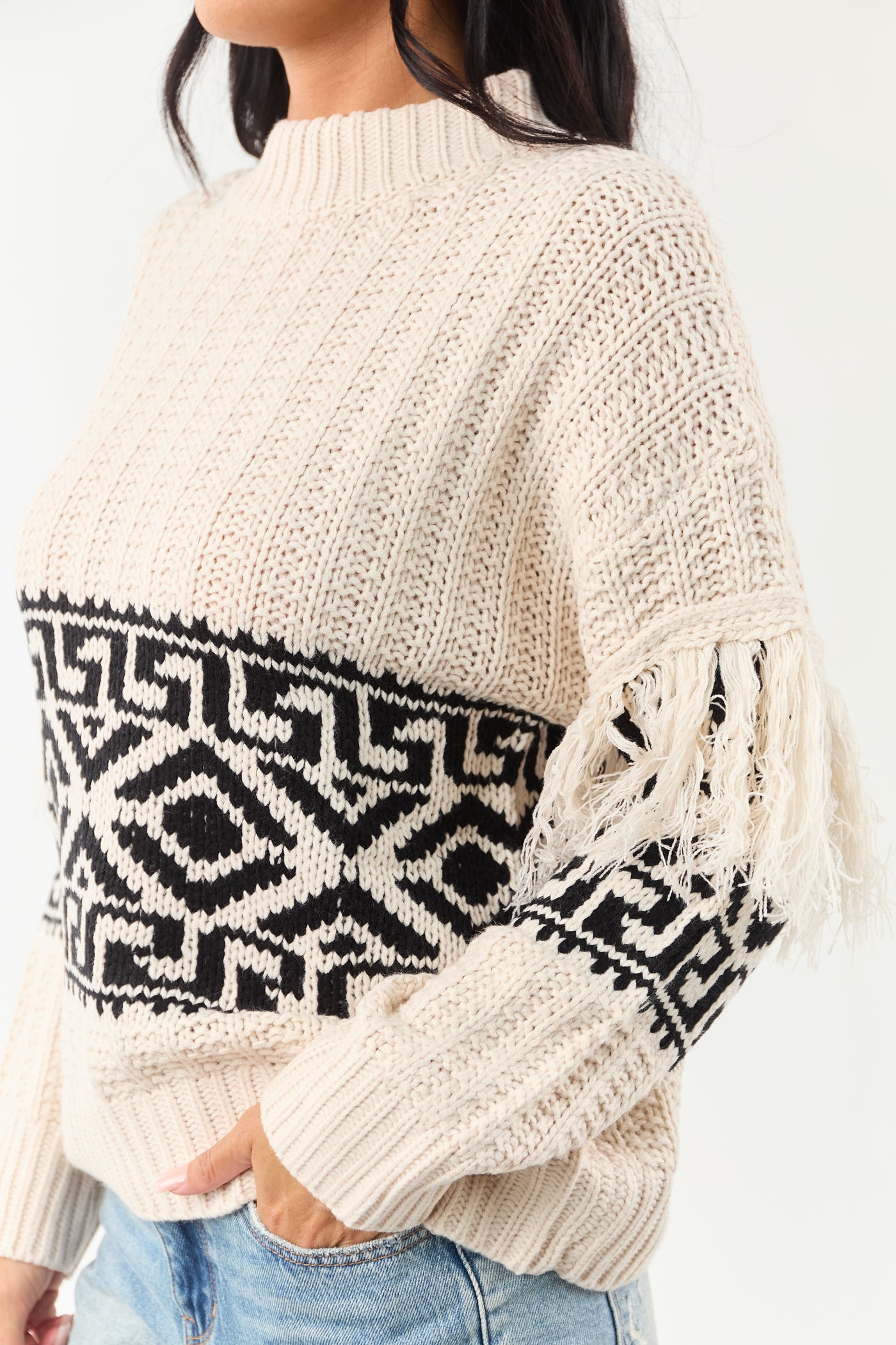 Vanilla Geometric Pattern Fringe Sleeve Knit Sweater