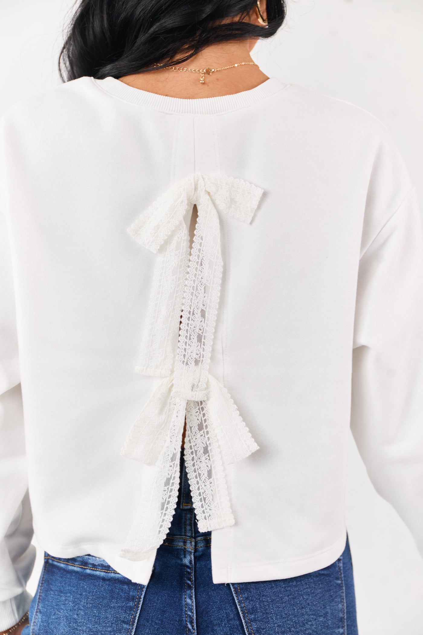 White Back Slit Lace Bow Boxy Sweatshirt Top
