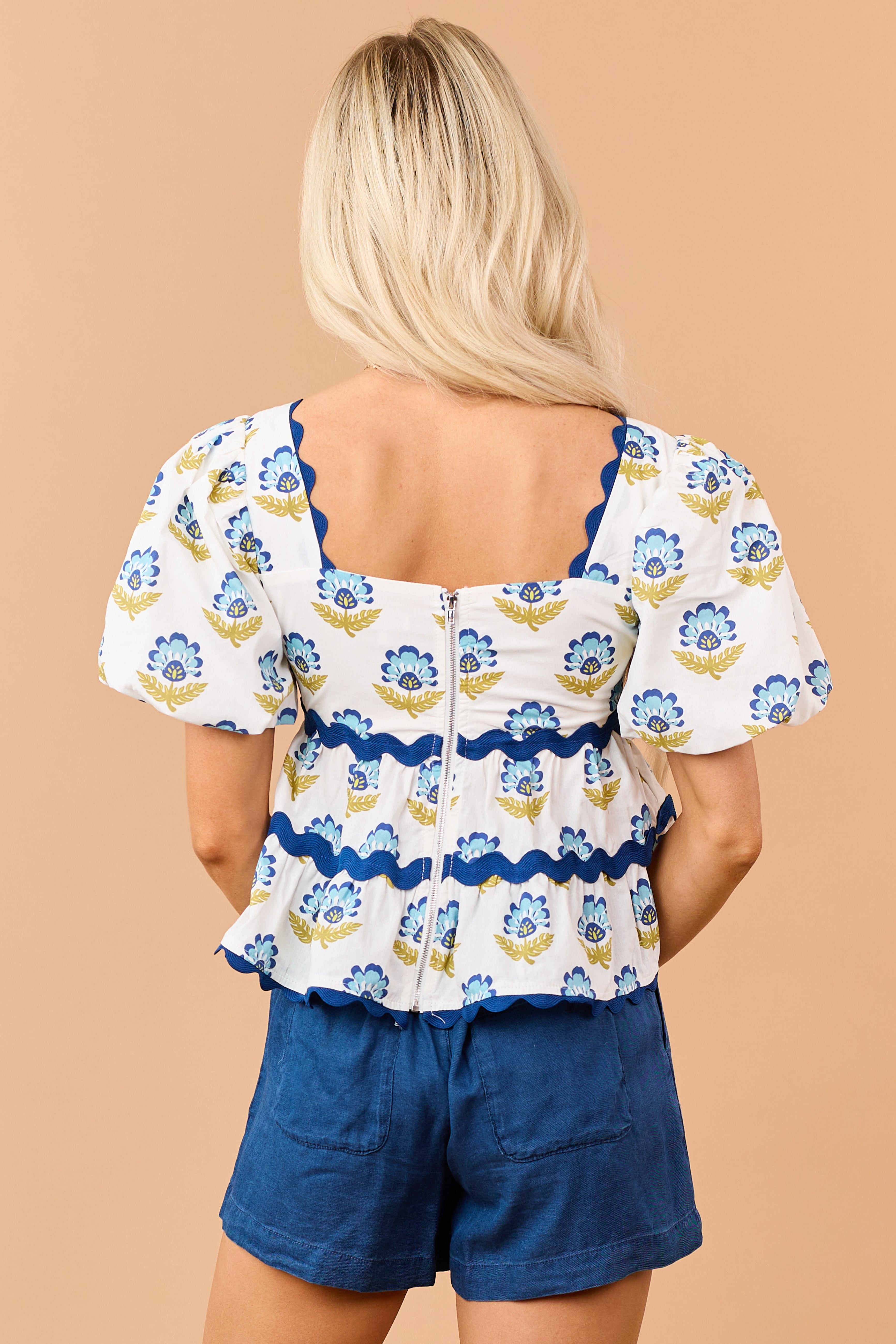 White Floral Pattern Cotton Puff Sleeve Tiered Top