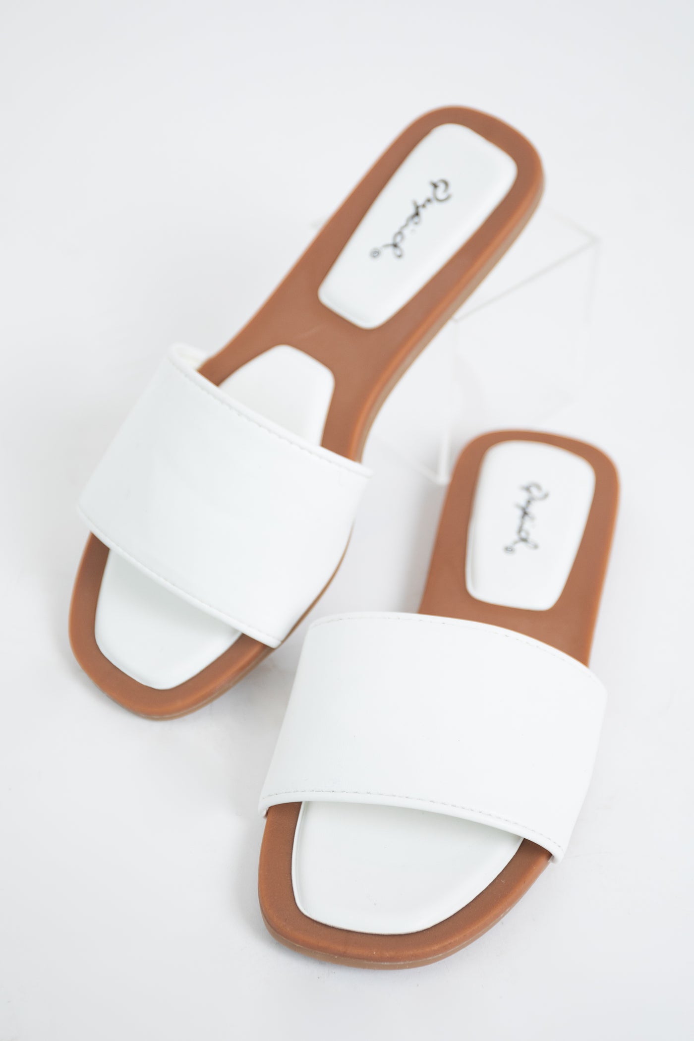 White Pleather Single Band Cushioned Sandals