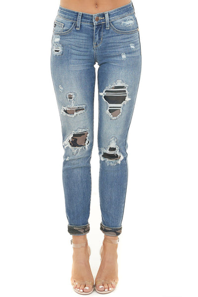 Medium Wash Distressed Skinny Jeans with Camo Print Patch